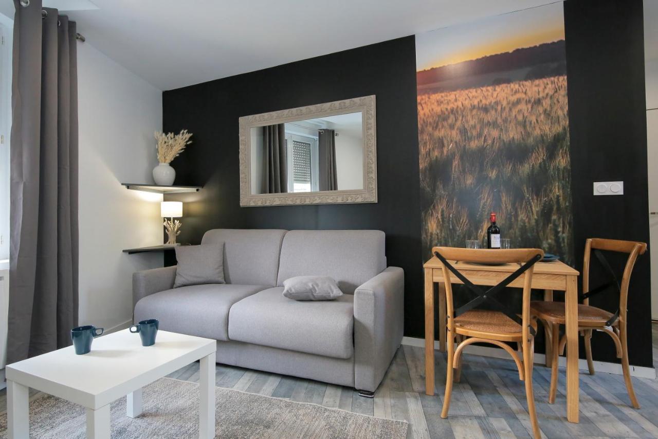 Апартаменты Les Champs, T2 Hypercentre Chic Et Cosy Wifi Par Sovalfi Сент-Этьен Экстерьер фото